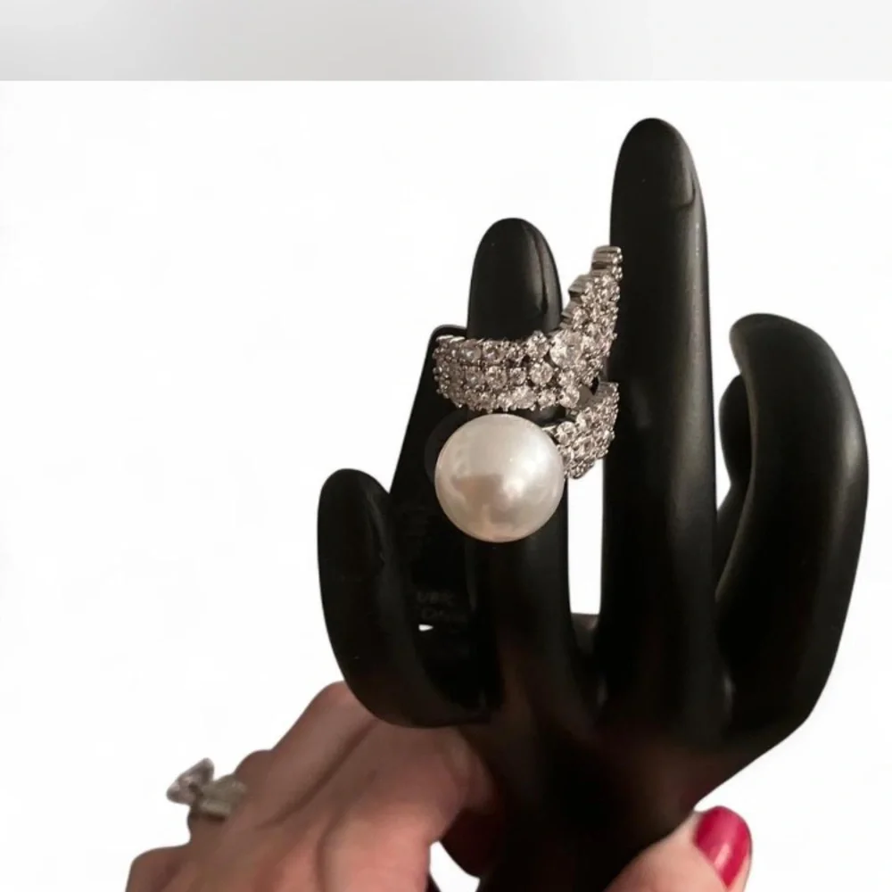 Soft girl,going out vibes,Sophisticated Pearl and Crystal Ring
